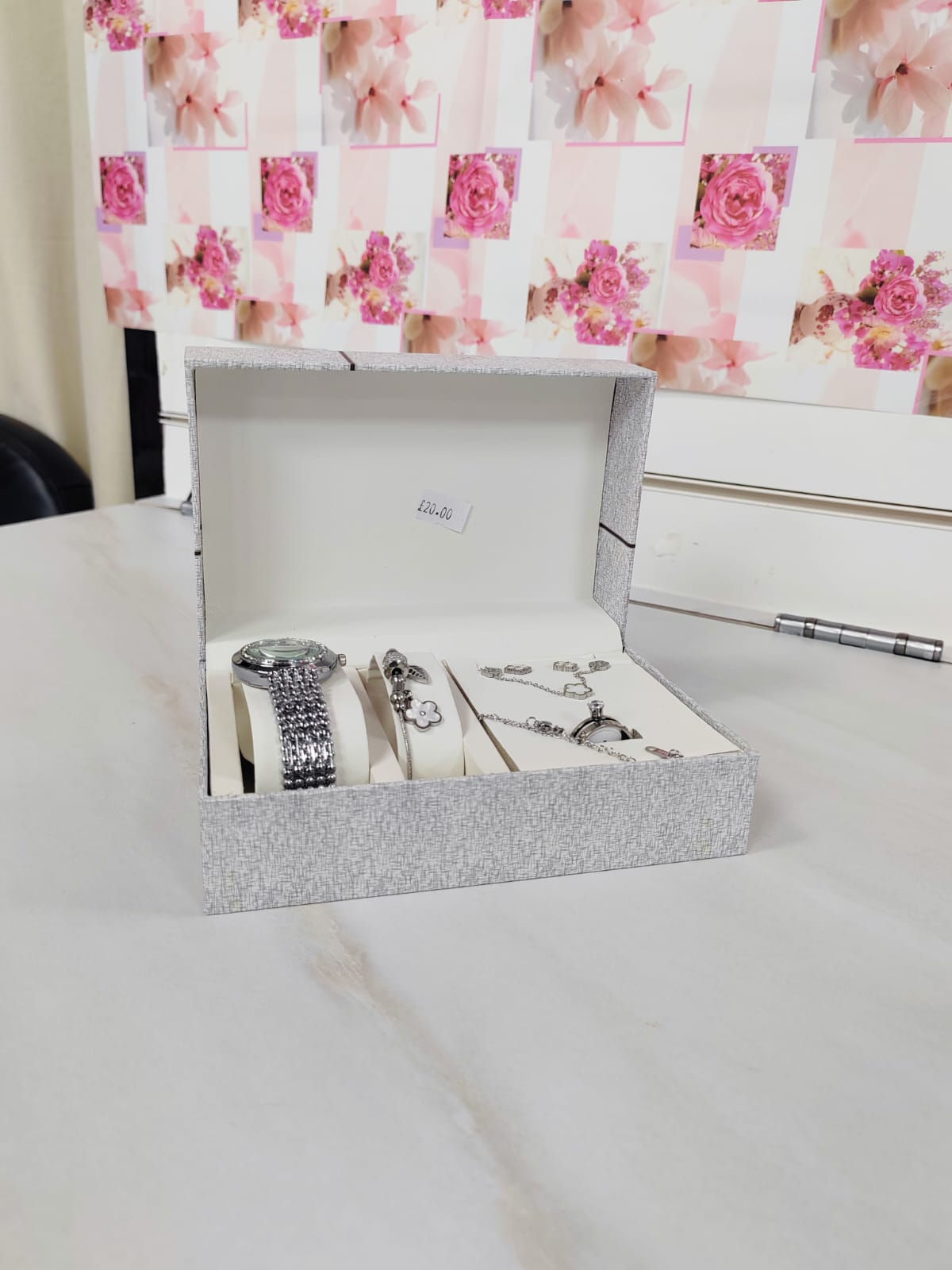 Charming 6pcs Ladies' Jewelry Set Wrist Watch Women's Stainless Steel